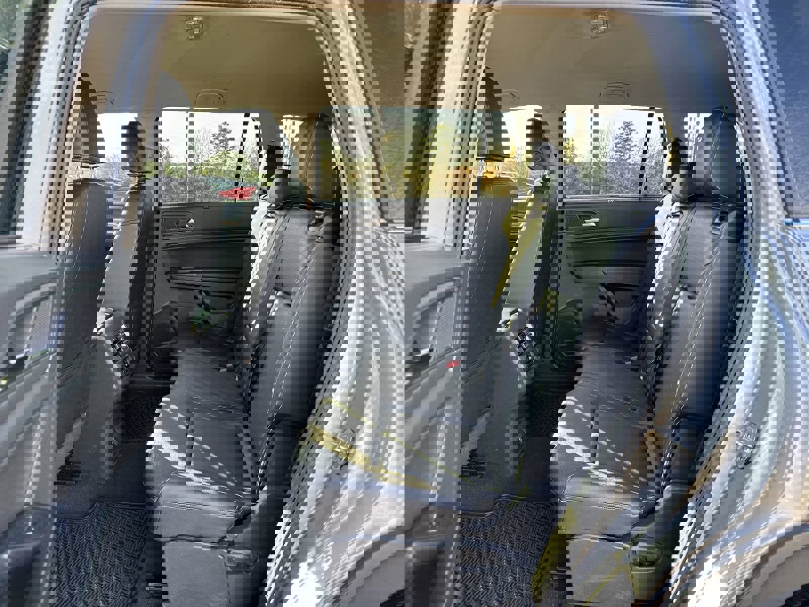 Used 2021 Volkswagen Atlas SE image 29