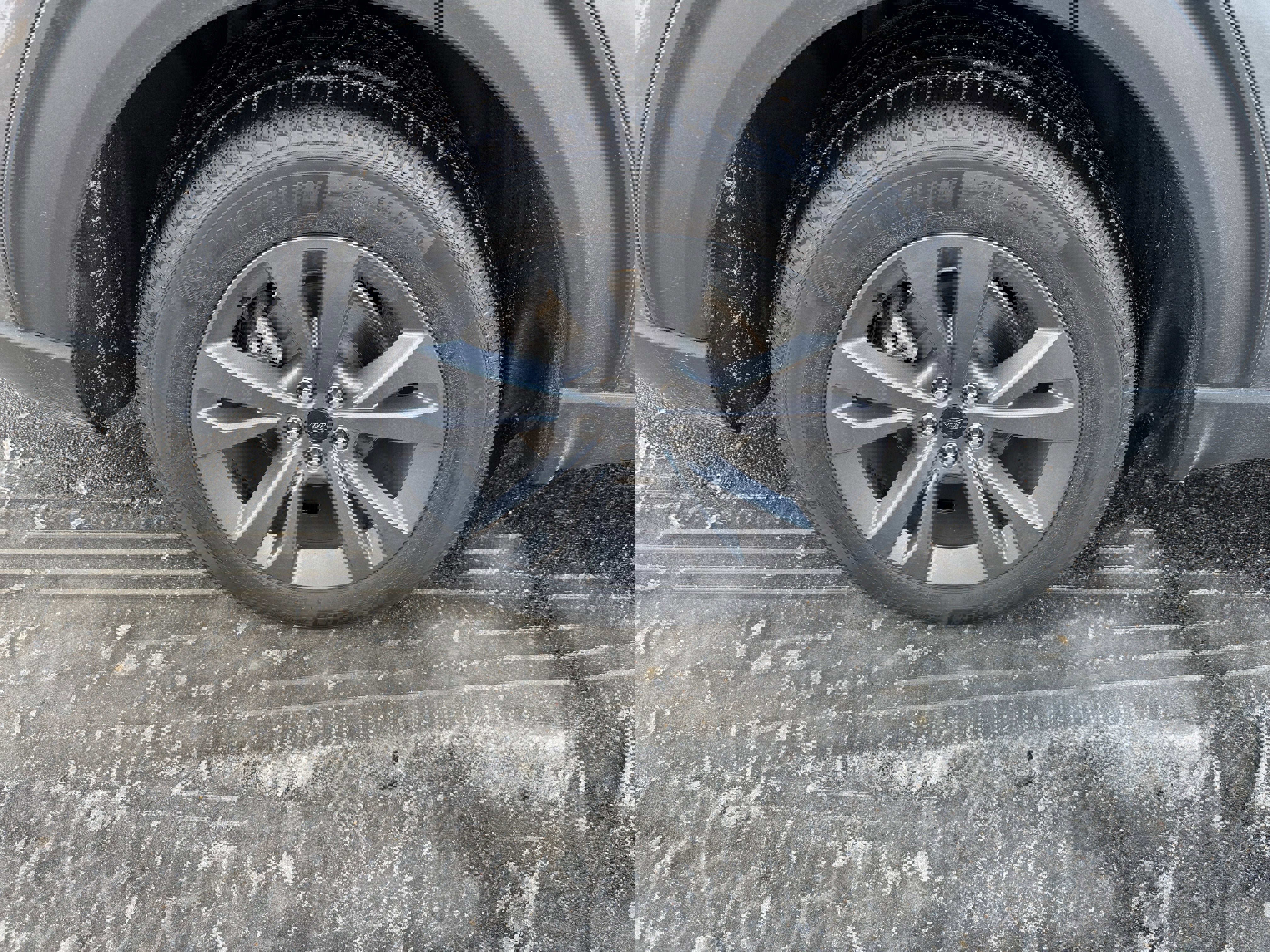 Used 2023 Ford Explorer XLT w/ Equipment Group 202A image 37