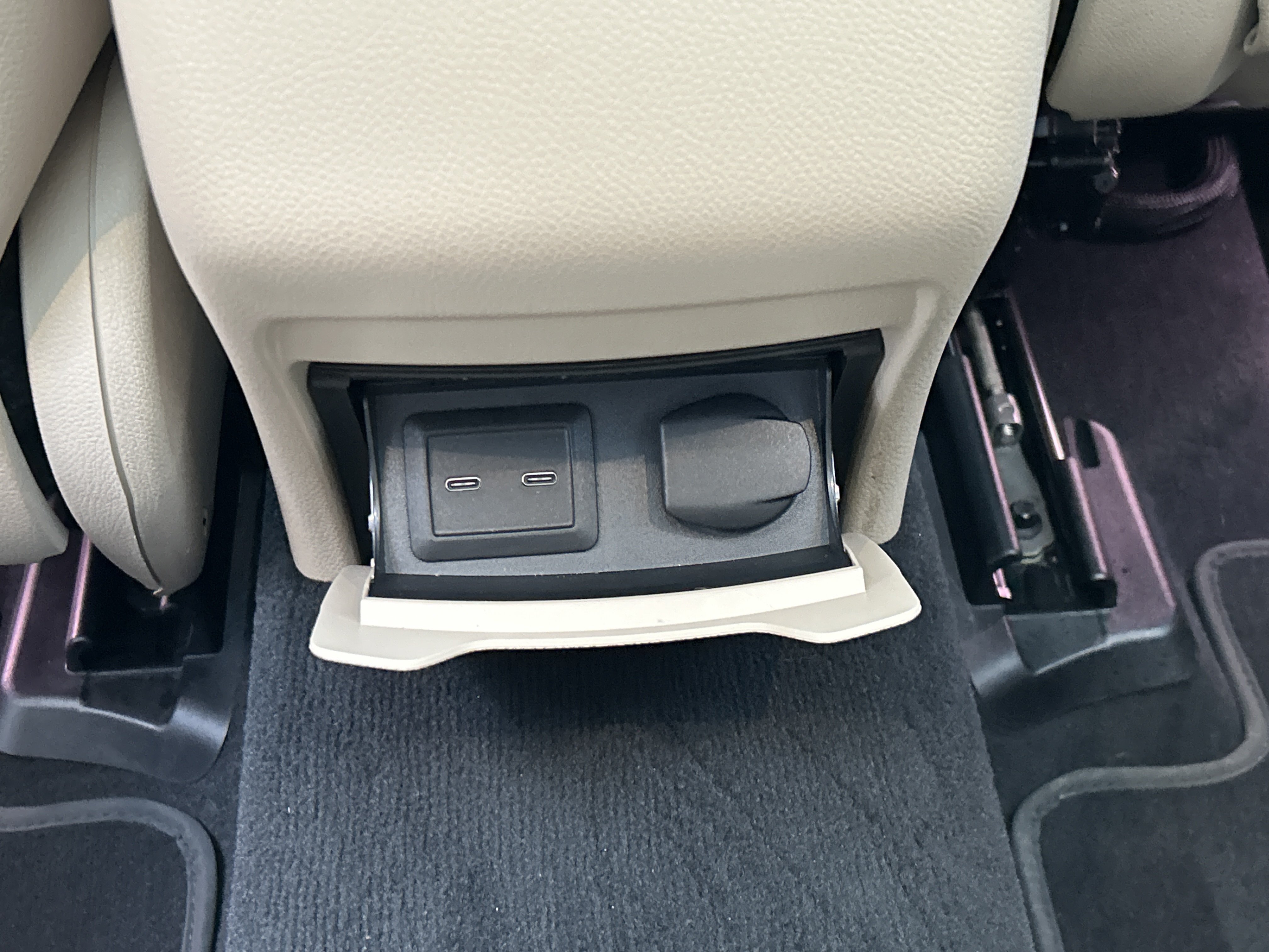 Certified 2022 Mercedes-Benz GLC 300 image 44