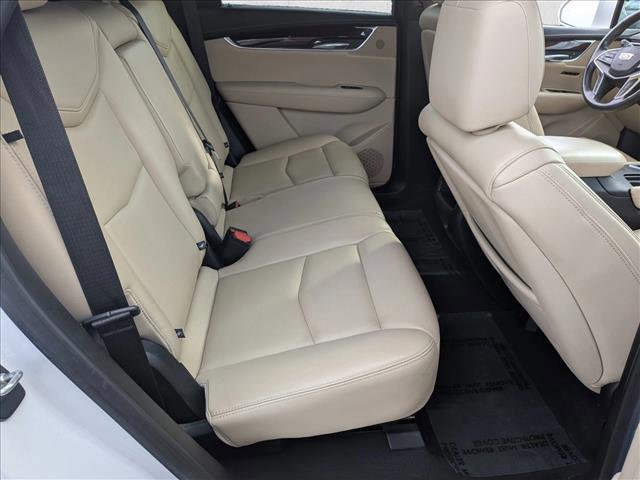 Used 2018 Cadillac XT5 Luxury w/ Driver Awareness Package image 19