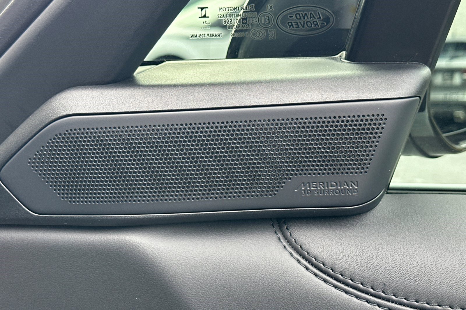 Used 2024 Land Rover Range Rover SE image 16