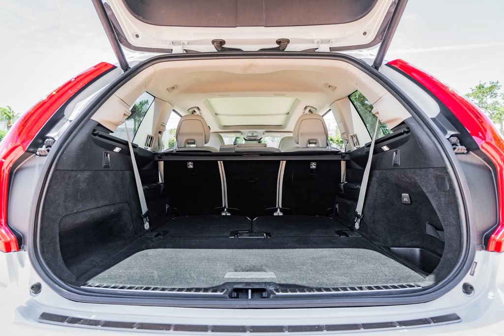 Used 2023 Volvo XC90 B5 Core w/ Protection Package Premier AWD/4WD image 45