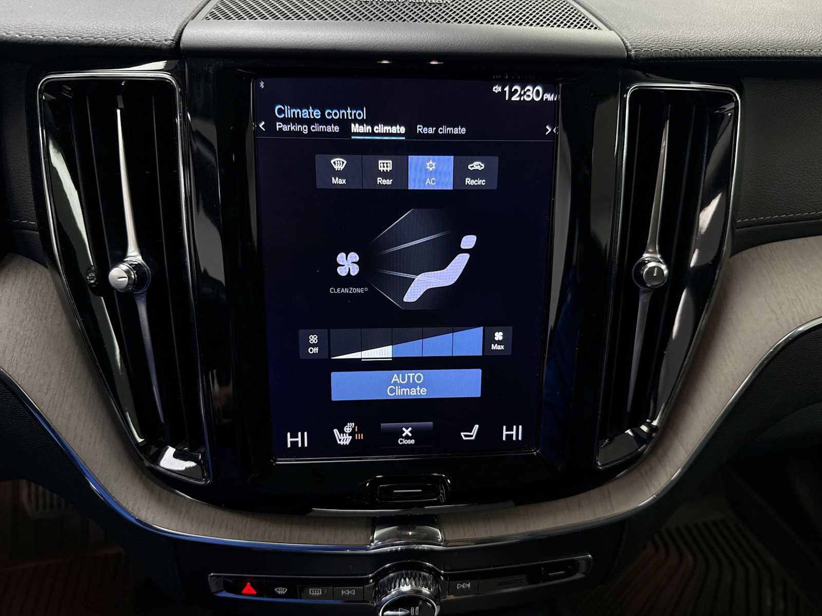 Used 2021 Volvo XC60 T5 Inscription w/ Climate Package image 23