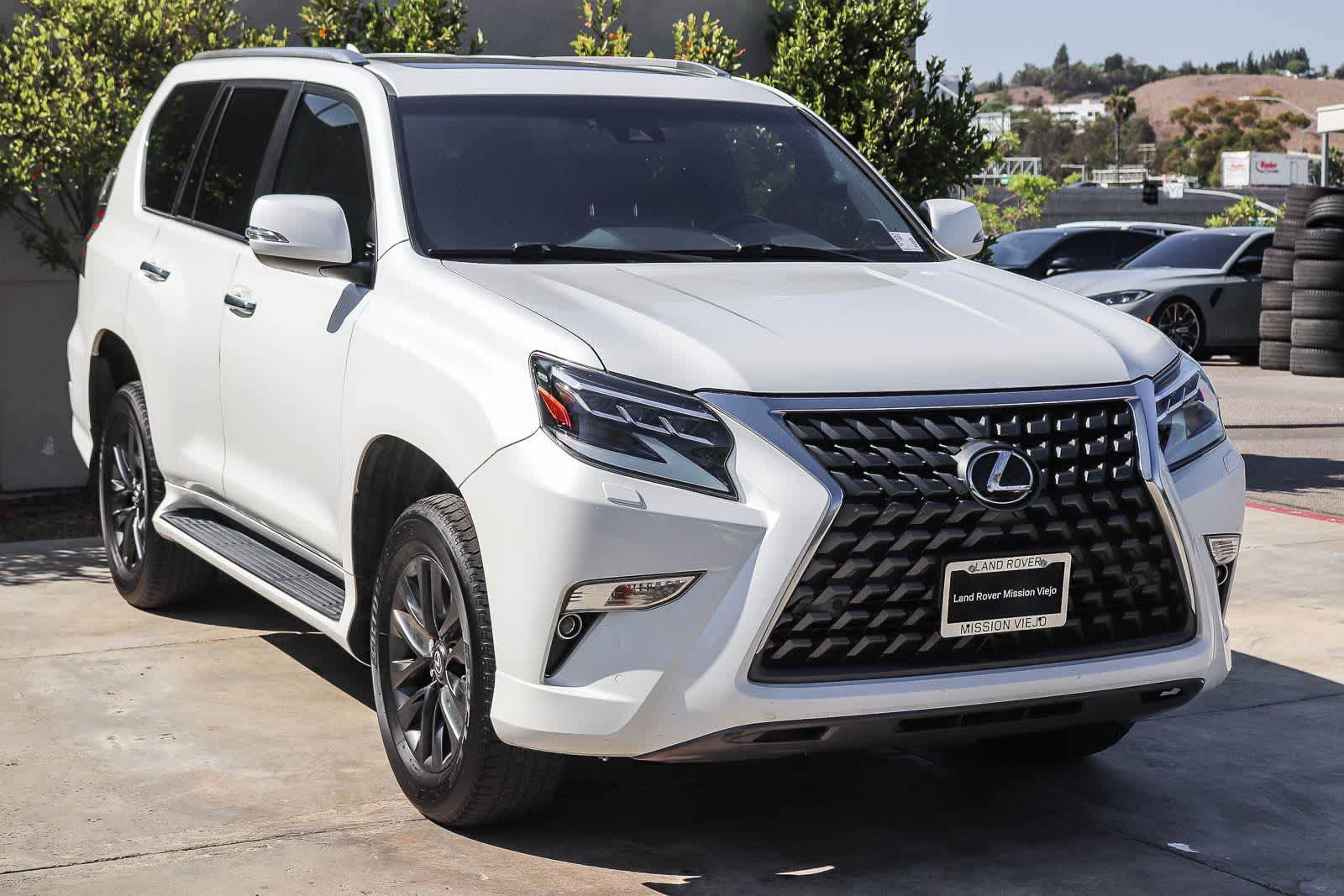 Used 2022 Lexus GX 460 Premium w/ Premium Package AWD/4WD image 3