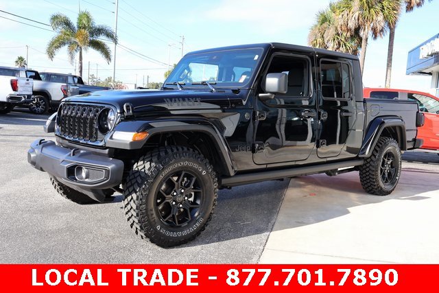 Used 2025 Jeep Gladiator Willys image 4
