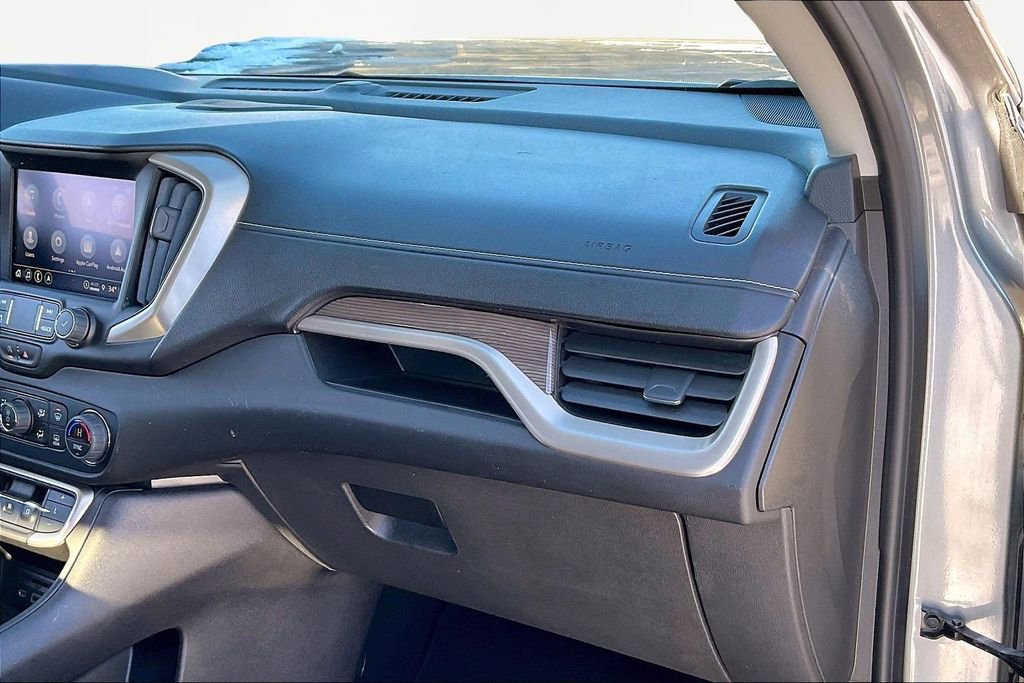 Used 2024 GMC Terrain Denali image 27