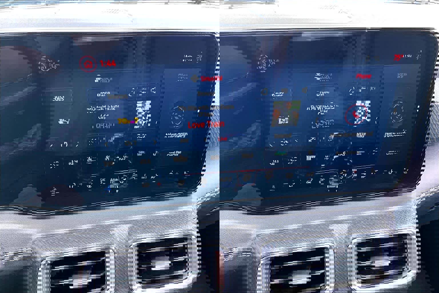 Used 2025 Ford Mustang Premium image 30