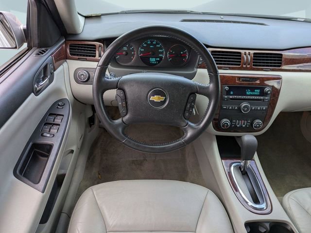 Used 2011 Chevrolet Impala LT w/ Luxury Edition Package image 16