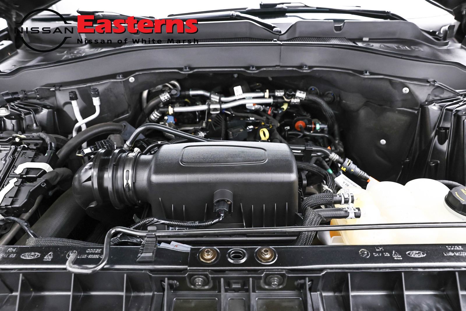 Used 2023 Ford Explorer XLT w/ Equipment Group 202A image 7