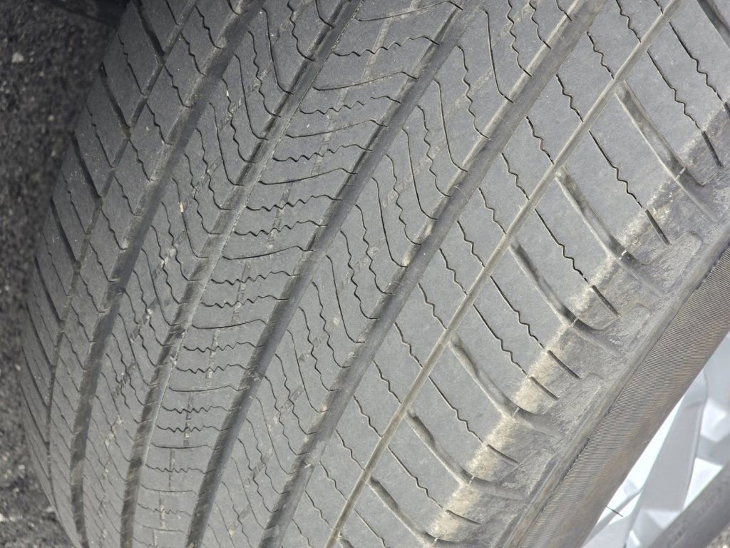 Used 2025 Chevrolet Tahoe LT image 30