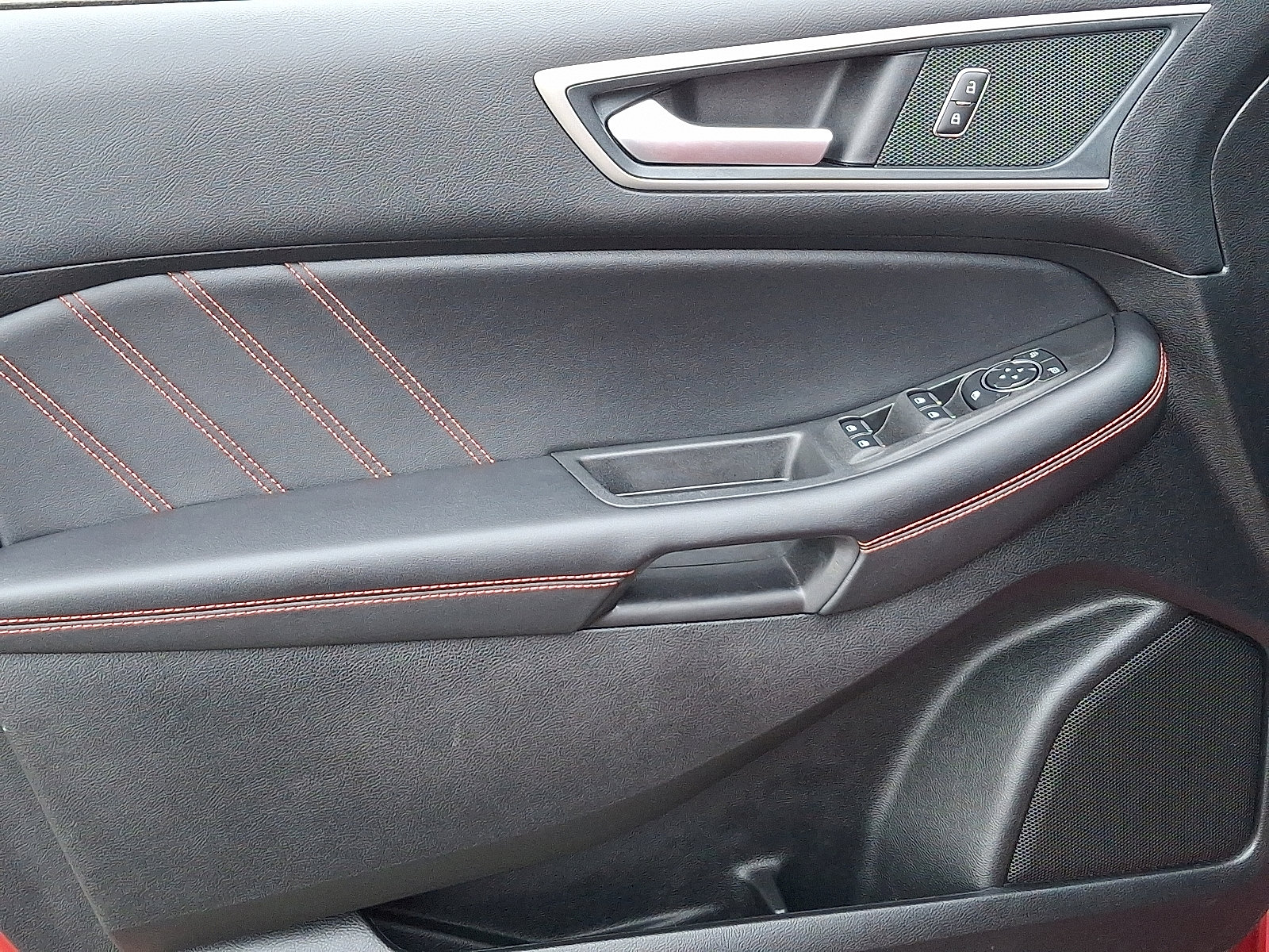 Used 2024 Ford Edge ST-Line w/ Cargo Accessory Package image 12