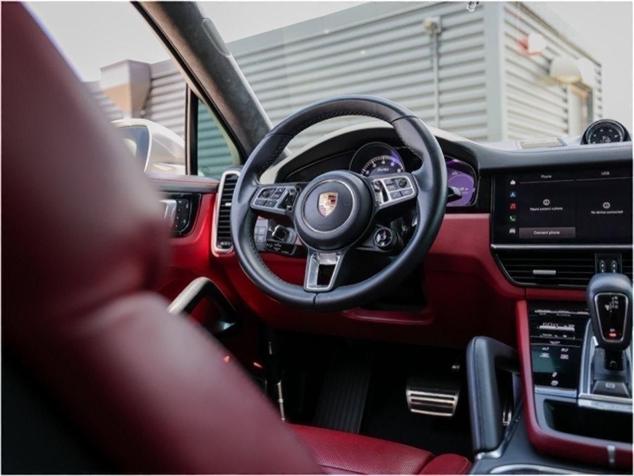 Certified 2022 Porsche Cayenne Turbo image 25