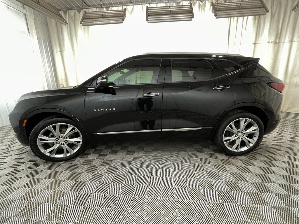 Used 2019 Chevrolet Blazer Premier w/ Sun and Wheels Package FWD image 21
