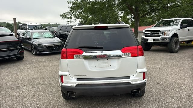 Used 2017 GMC Terrain SLT w/ Open Road Package FWD image 29