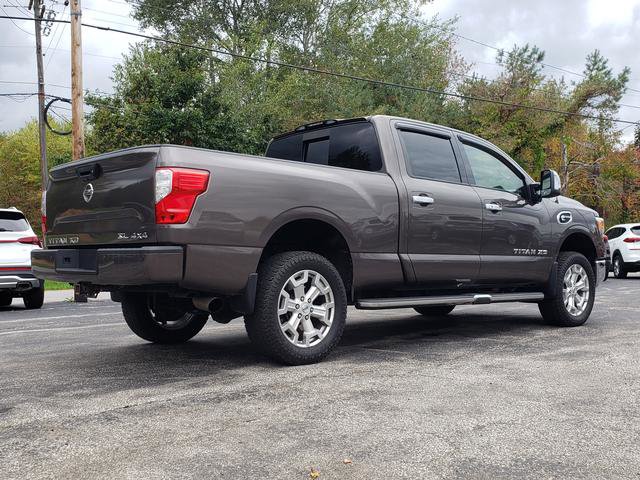 Used 2016 Nissan Titan SL image 7