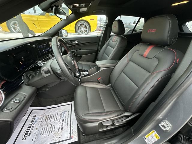 Used 2025 Chevrolet Trax RS w/ Sunroof Package image 11