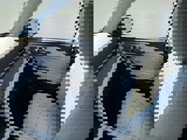 New 2026 Ford Explorer Platinum w/ LUX Leather Package image 17