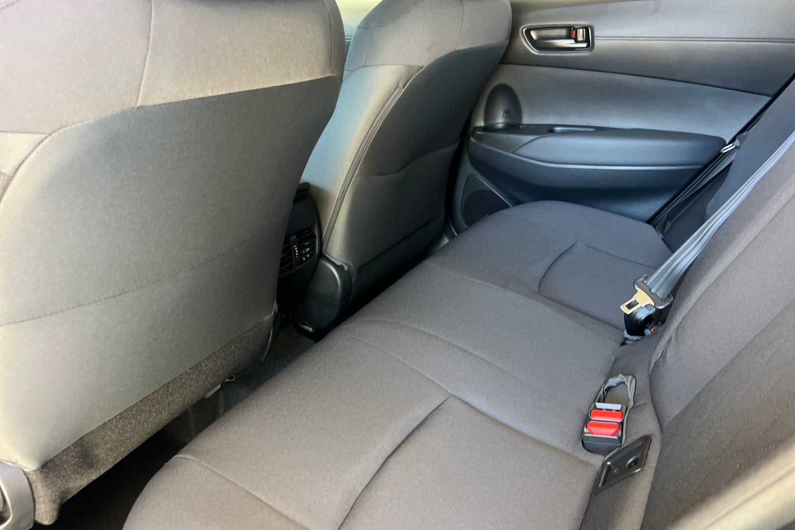New 2026 Toyota Corolla Cross LE w/ Moonroof Package FWD image 11