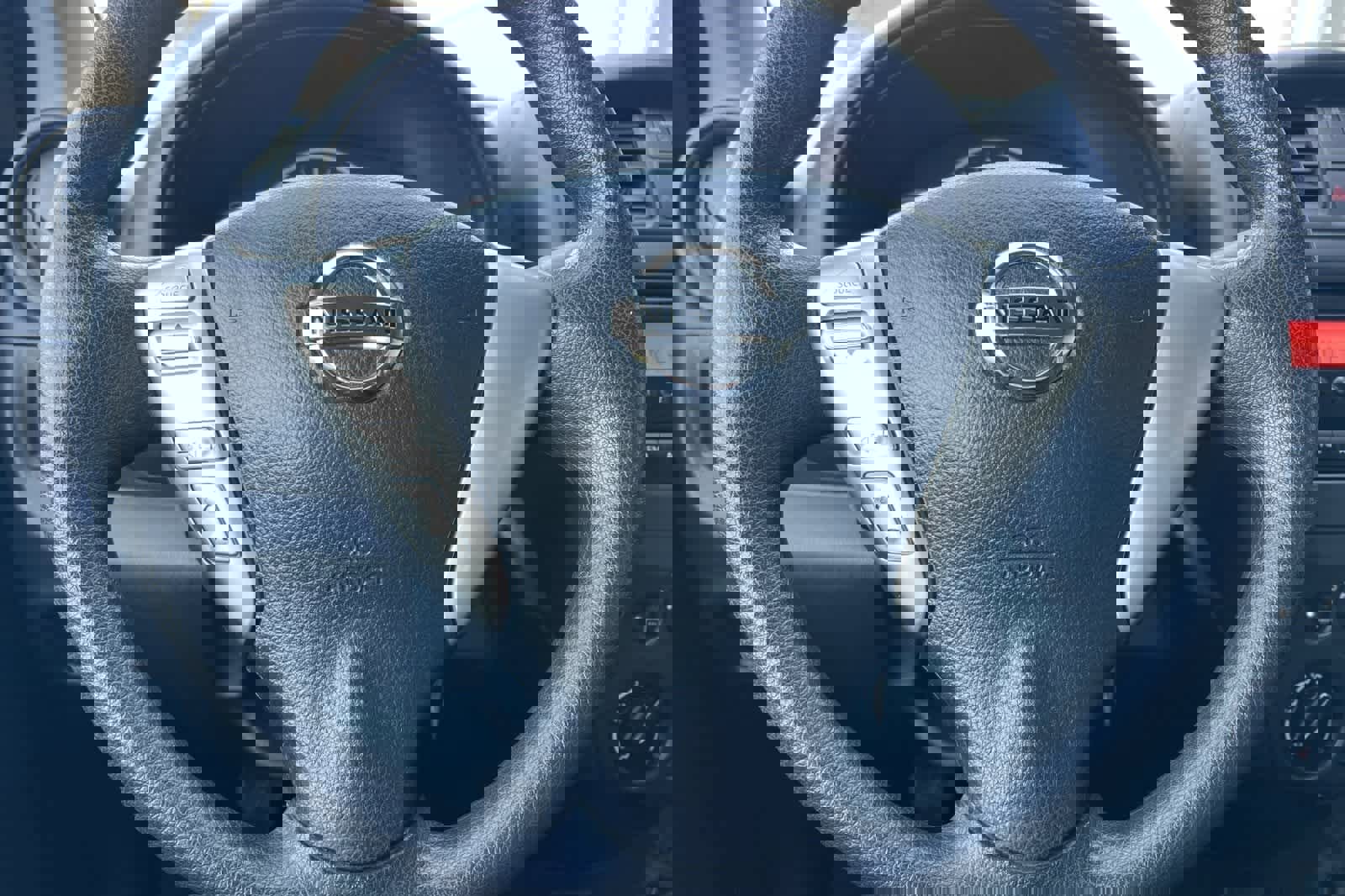 Used 2017 Nissan Versa S image 25