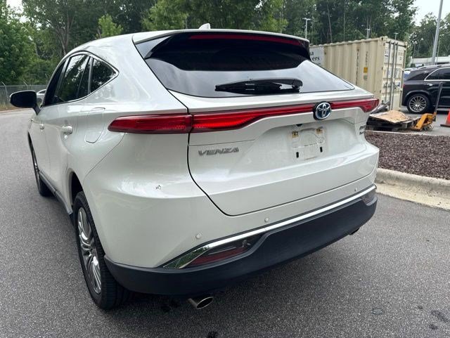 Used 2021 Toyota Venza Limited AWD/4WD image 14