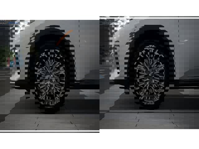 New 2026 BMW X2 xDrive28i w/ Convenience Package image 7