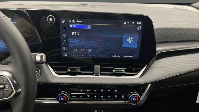 New 2026 Chevrolet Equinox LT w/ Convenience Package II image 12