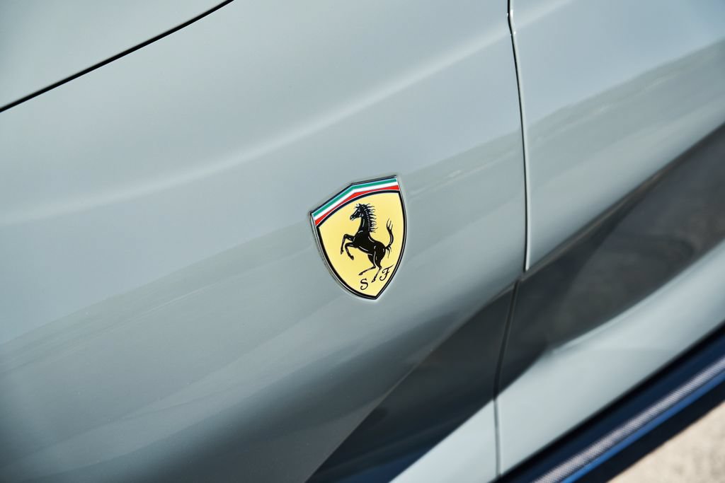 Used 2023 Ferrari 812 GTS RWD image 12