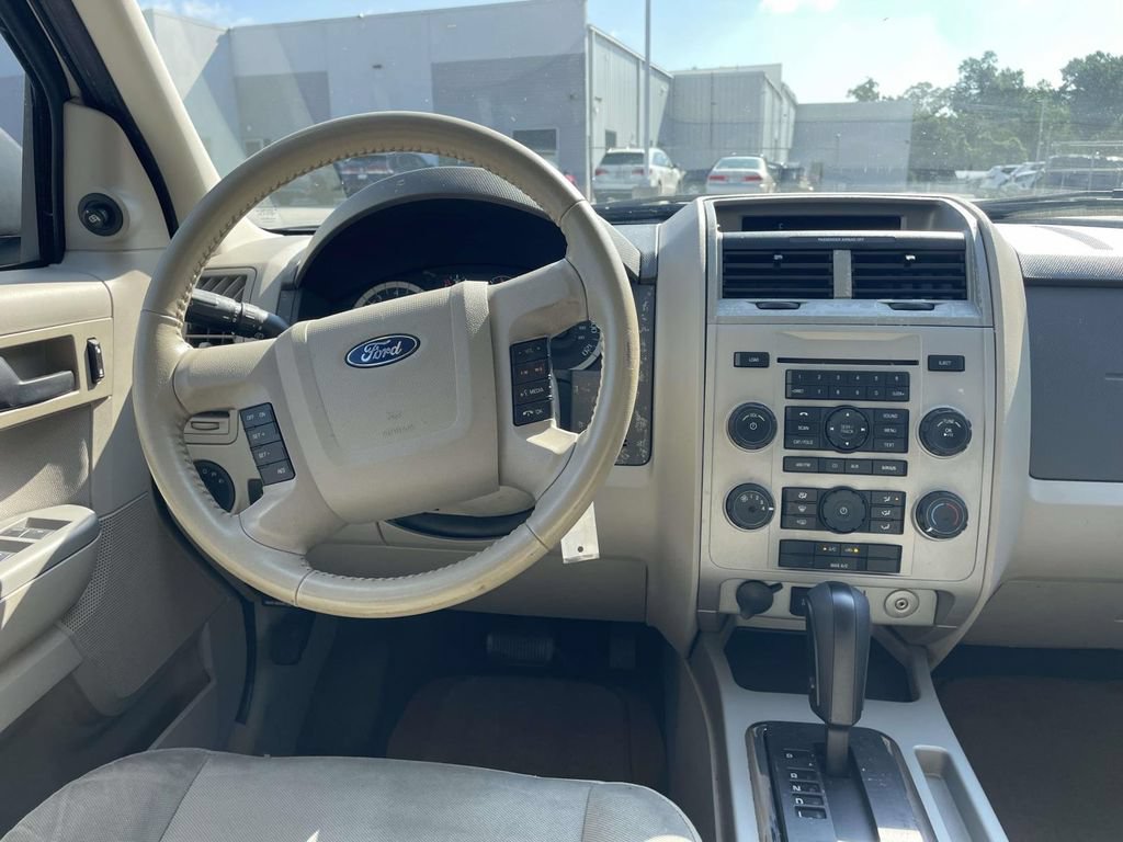 Used 2012 Ford Escape XLT FWD image 16
