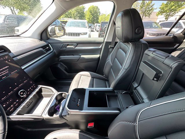 Used 2026 GMC Terrain Denali AWD/4WD image 25