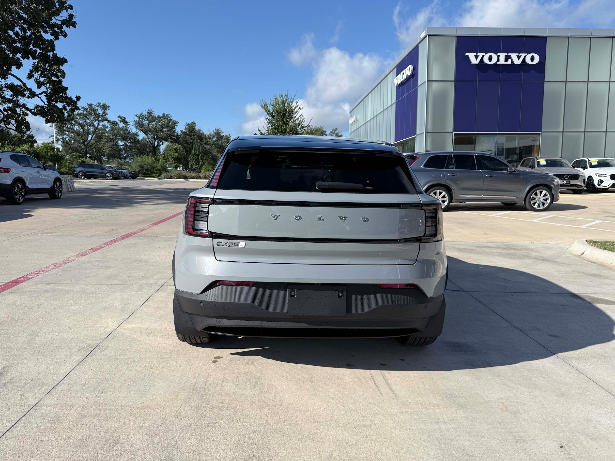 New 2026 Volvo EX30 Plus w/ Protection Package Premier AWD/4WD image 5