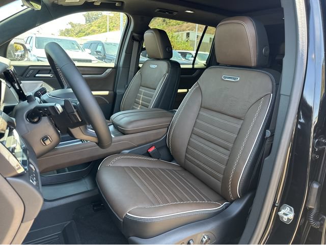 New 2026 GMC Acadia Denali Ultimate w/ LPO, Floor Liner Package AWD/4WD image 26