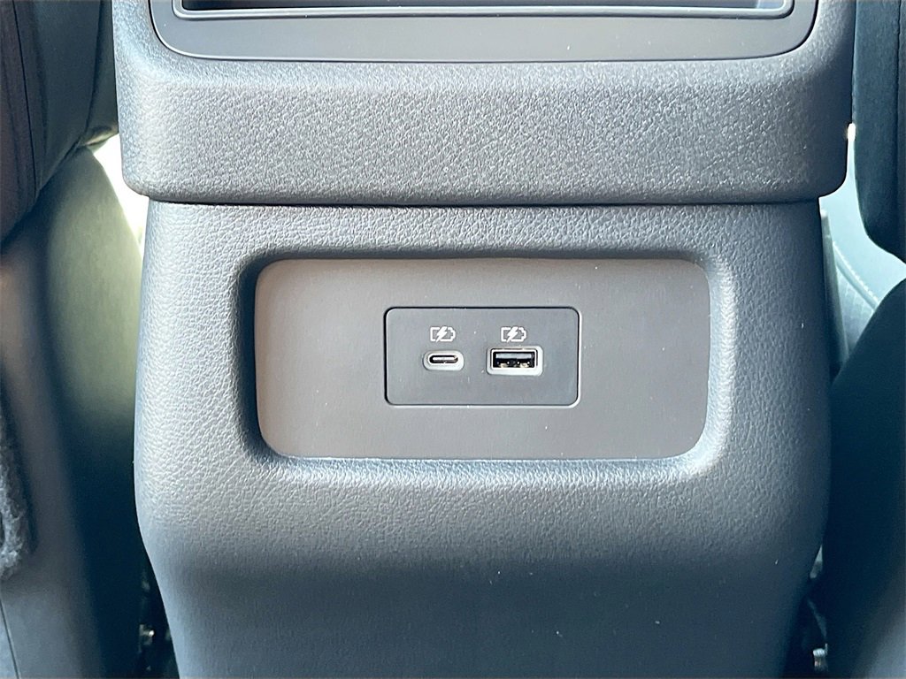 Certified 2025 Nissan Pathfinder S image 32