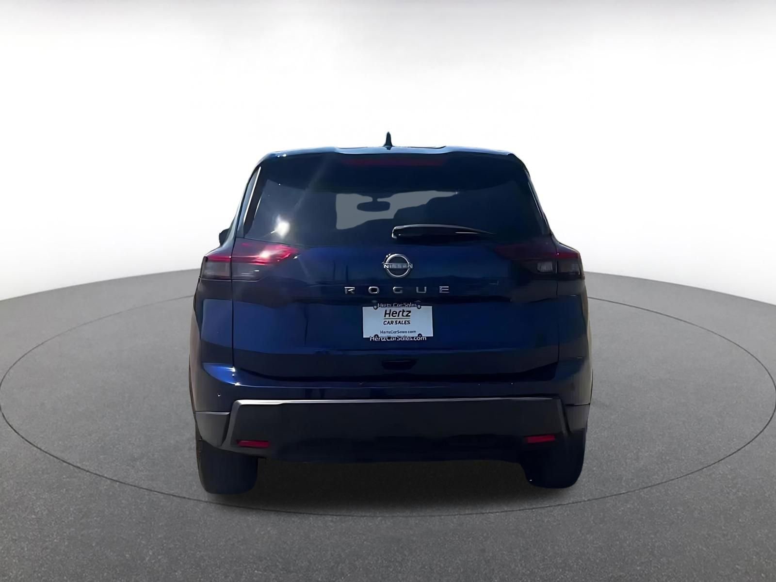 Used 2025 Nissan Rogue SV FWD image 12