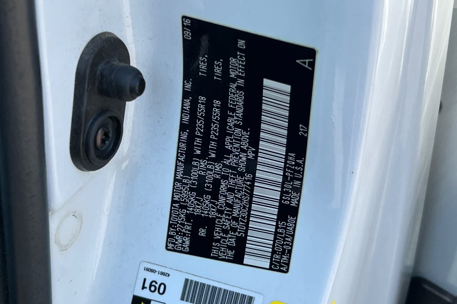 Certified 2017 Toyota Sienna Limited Premium FWD image 35
