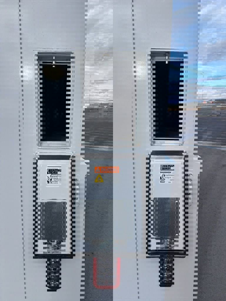 New 2025 Chevrolet Express 3500 w/ Power Convenience Package RWD image 19