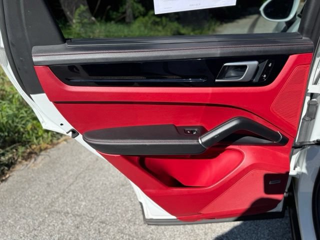Used 2019 Porsche Cayenne S AWD/4WD image 11