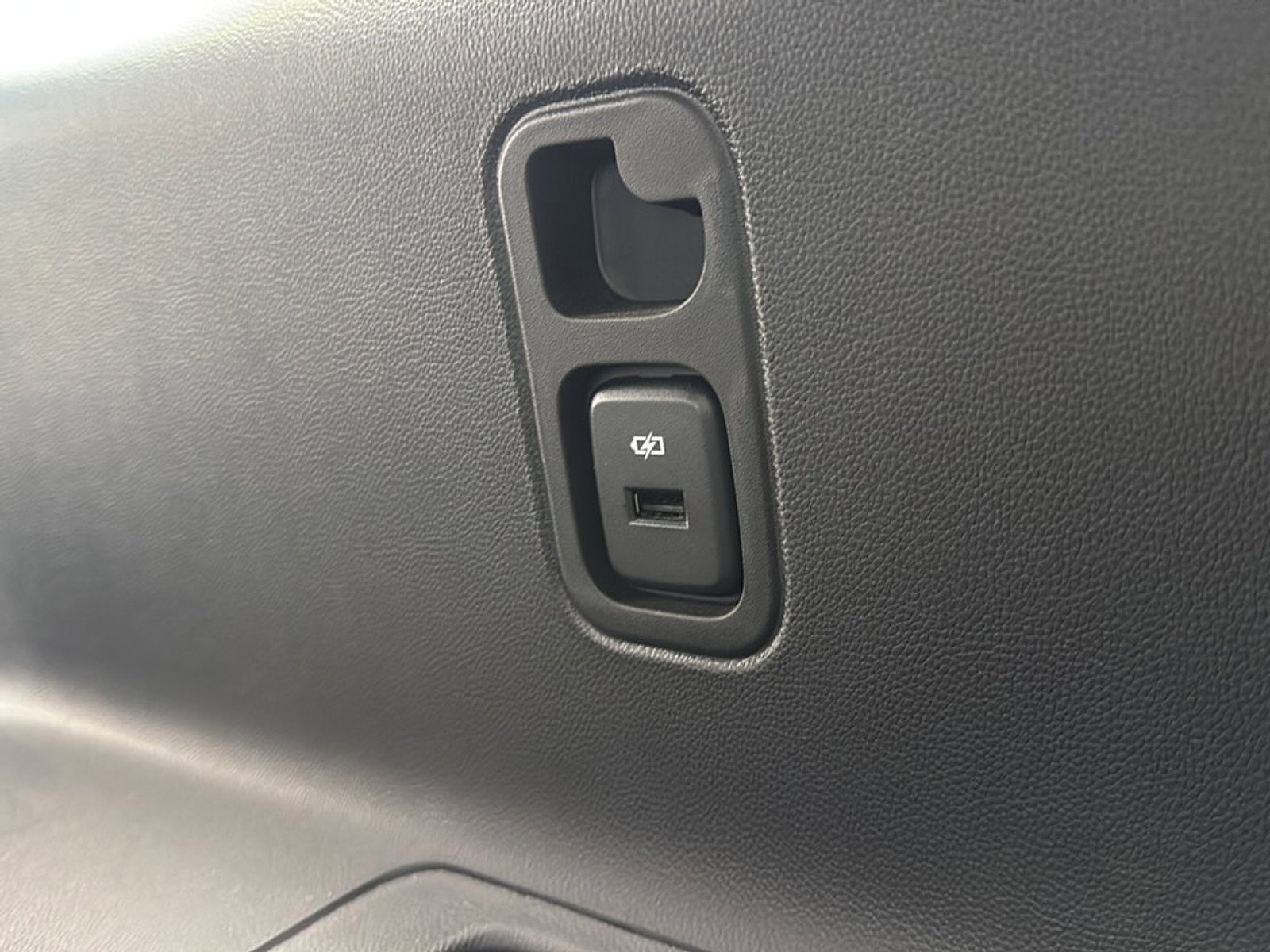 Certified 2023 Chevrolet Traverse LT AWD/4WD image 23