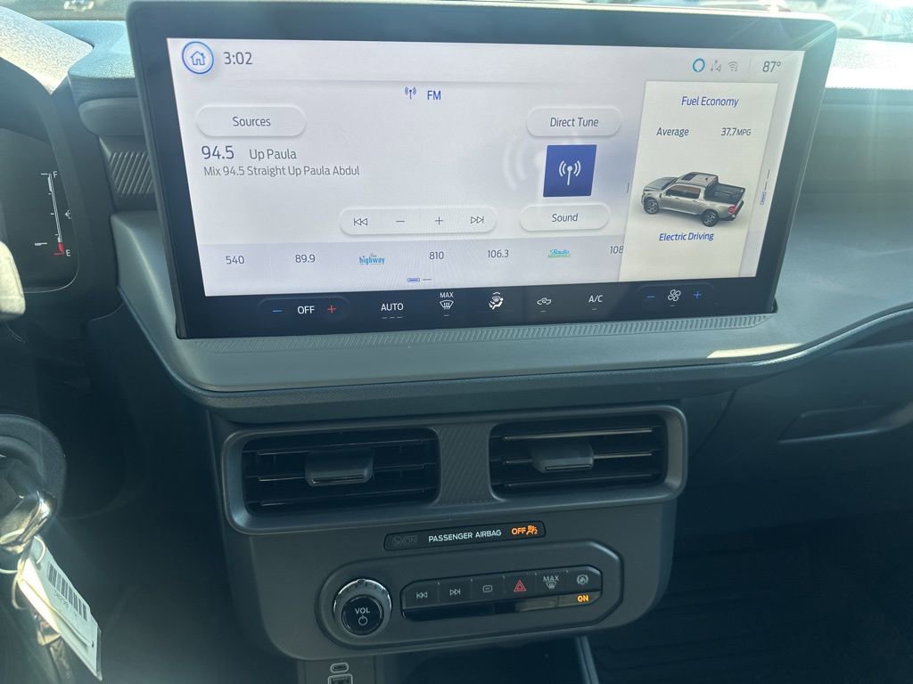 Used 2025 Ford Maverick XL image 7