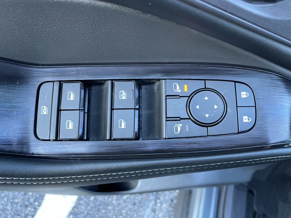 New 2026 Nissan Rogue SV image 9