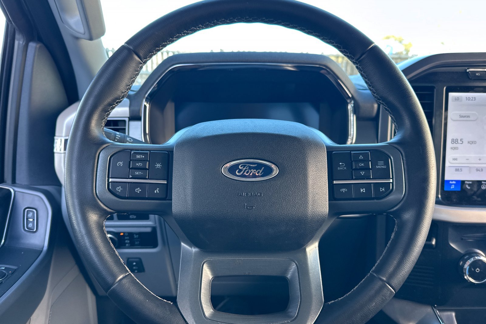 Used 2023 Ford F150 Lightning XLT AWD/4WD image 21
