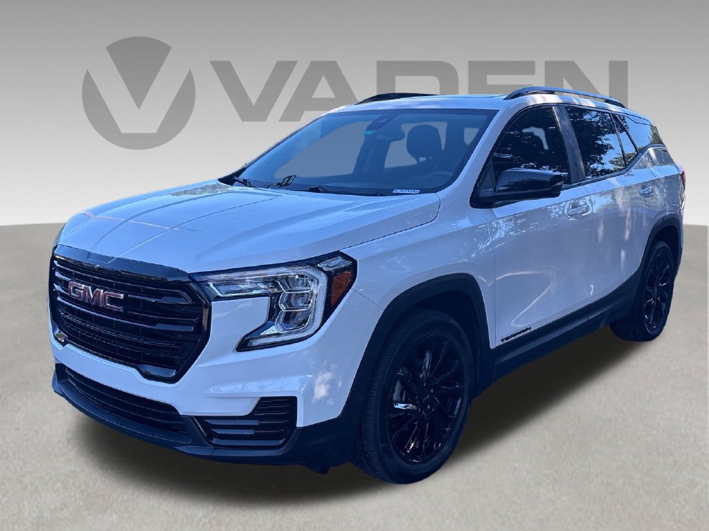 Used 2024 GMC Terrain SLE w/ Driver Convenience Package