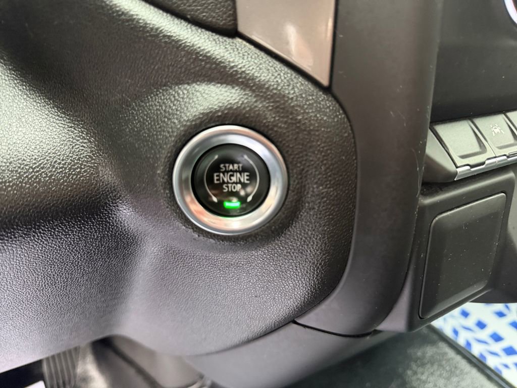 Used 2023 Chevrolet Silverado 1500 Custom image 24