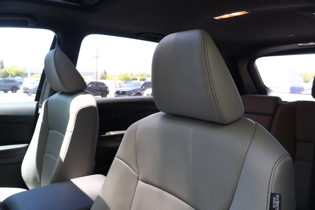 Used 2024 Honda Passport EX-L image 33