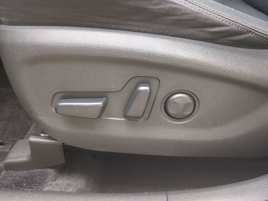 Used 2020 Hyundai Tucson Sport FWD image 23