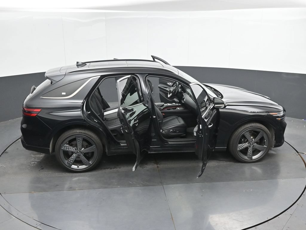 Used 2023 Genesis GV70 3.5T Sport w/ Sport Prestige Package AWD/4WD image 48