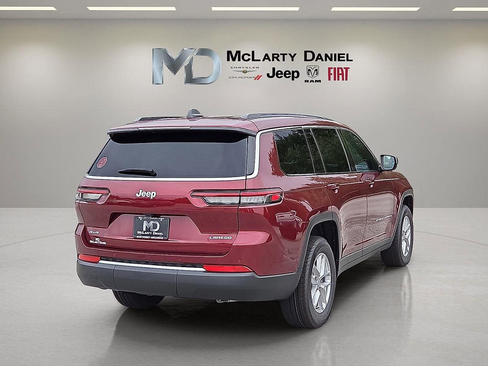 New 2025 Jeep Grand Cherokee L Laredo w/ Luxury Tech Group I image 5