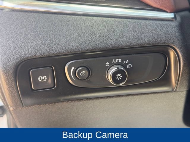 Used 2021 Buick Enclave Avenir w/ Avenir Technology Package AWD/4WD image 18