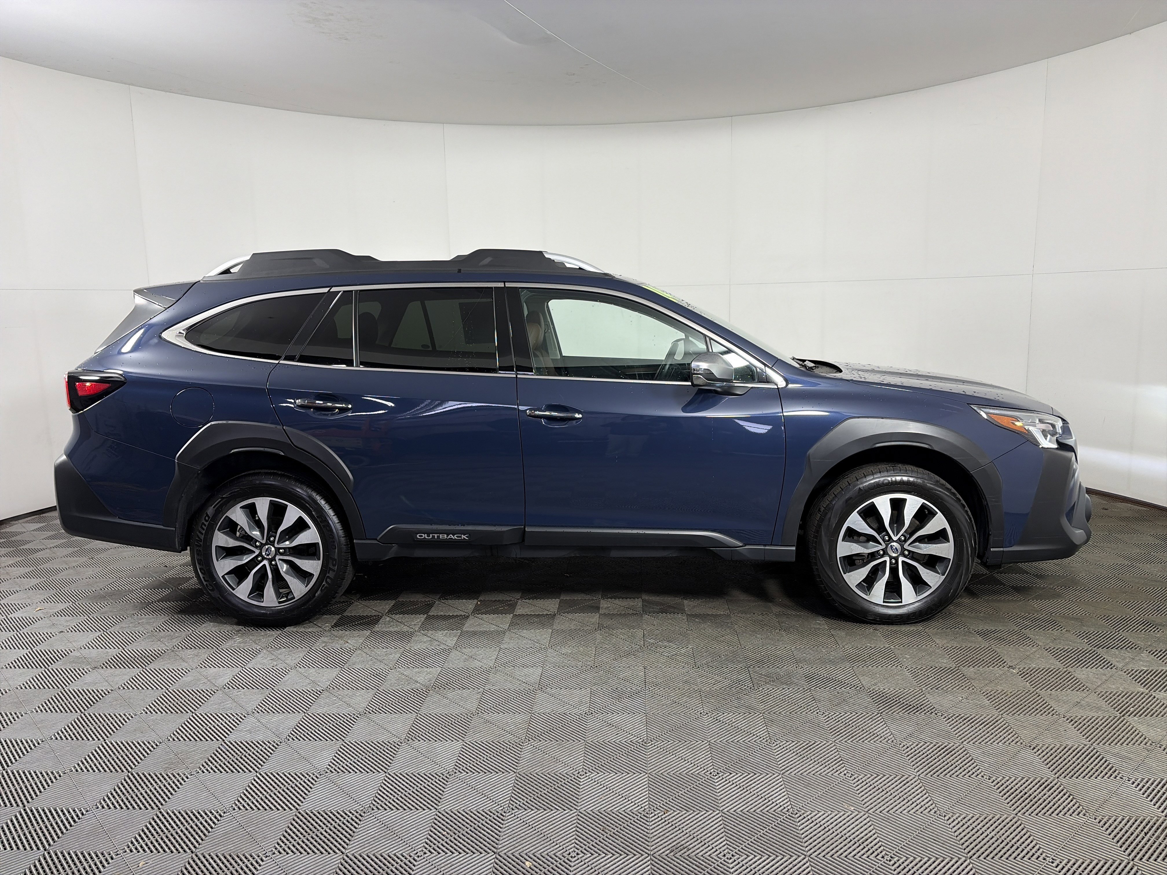 Used 2024 Subaru Outback Touring image 12