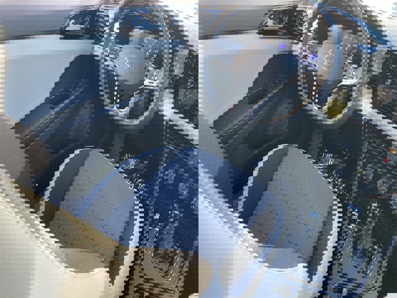 New 2026 Volkswagen Taos S image 10