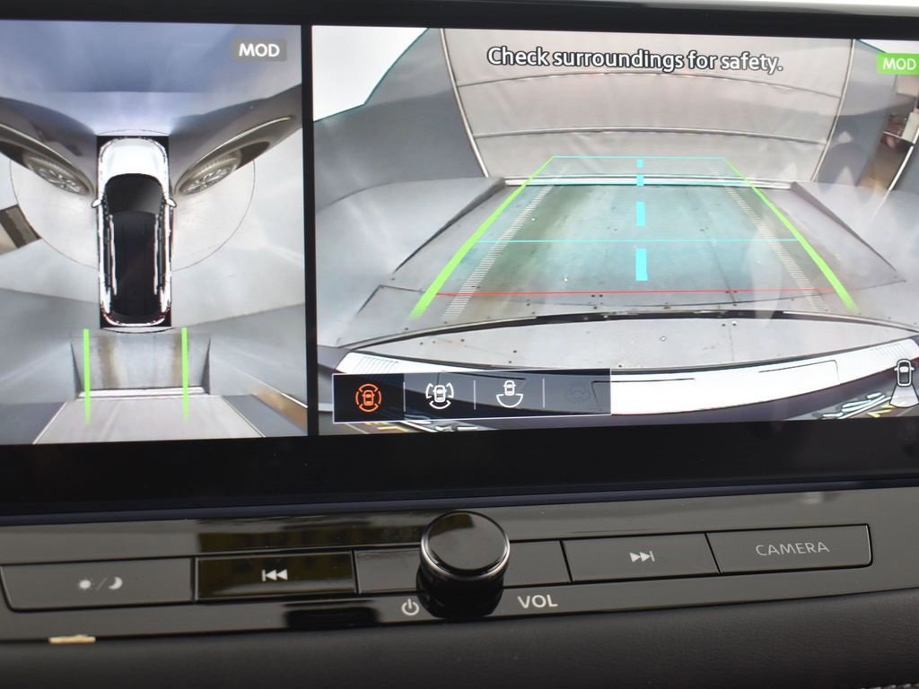 Certified 2025 Nissan Rogue Platinum w/ Platinum Premium Package image 10